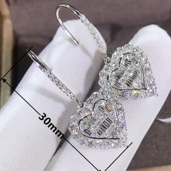 💎 NEW Sunshine Silver Drop Diamond 💎Earrings - Picture 3 of 5